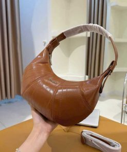 chio 2nd dáng sò kẹp nách kèm dây đeo chéo