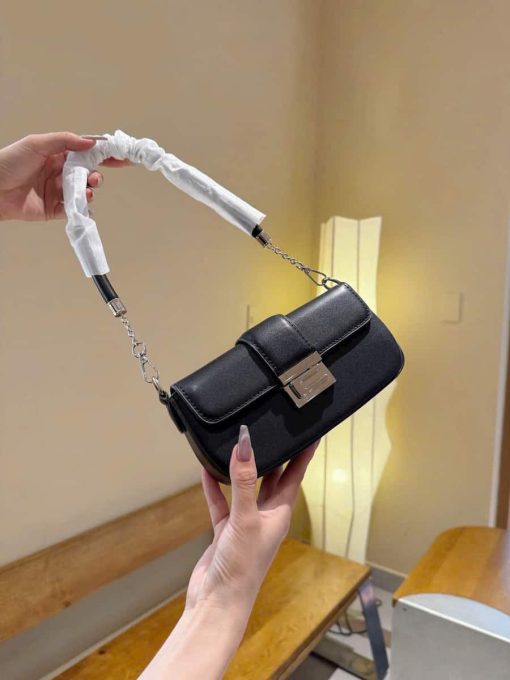 túi xách nữ đeo vai dáng ngang hapas