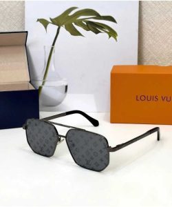 Kính Thời Trang IV Sang Trọng Gemic Studio – Gọng Kim Loại Cao Cấp